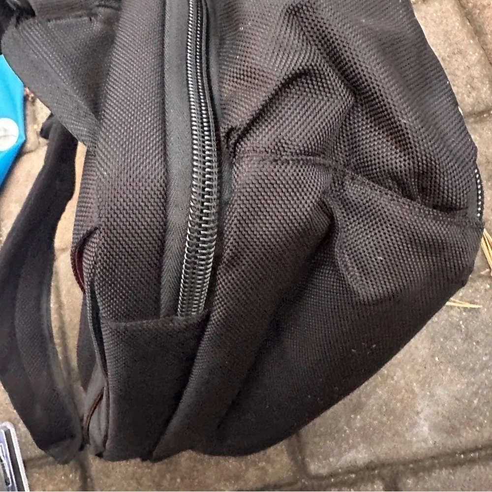 Everki Black and Orange Men's Backpack travel